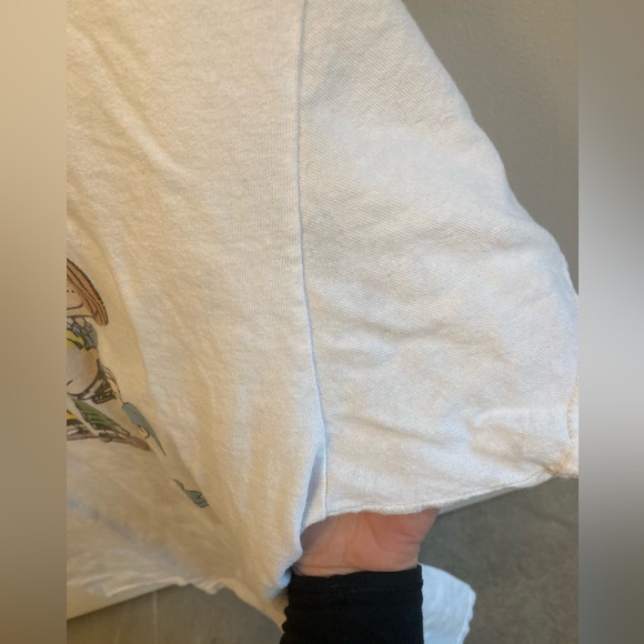 Urban Outfitters Junk Food Tees Charlie Brown Peanuts graphic tee size medium - Picture 3 of 5